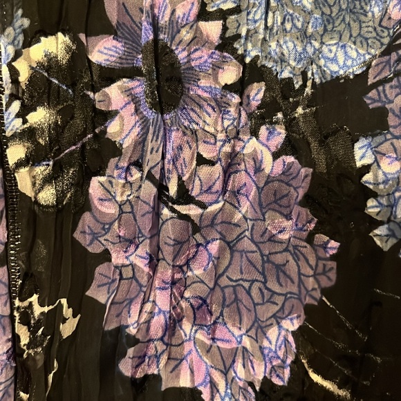 Alice + Olivia floral Tessie drop-waist mini dress - Picture 4 of 5